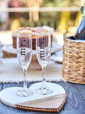NWT - Never Used Mr. & Mrs. Etched Champagne Flutes - by MudPie